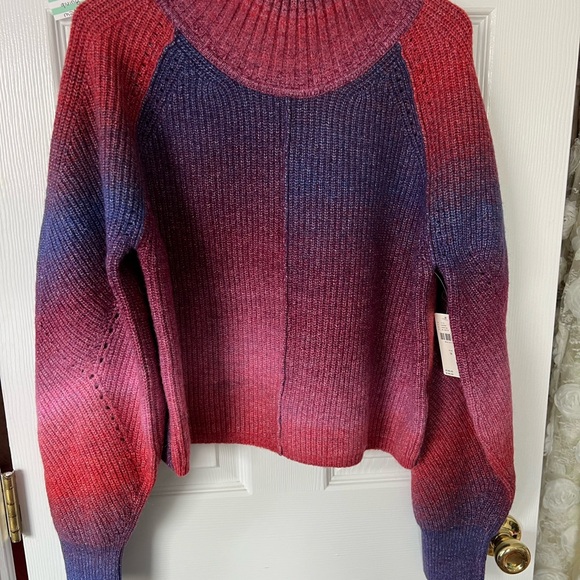 By Anthropologie Ombré Popover Turtleneck Sweater - Picture 4 of 7